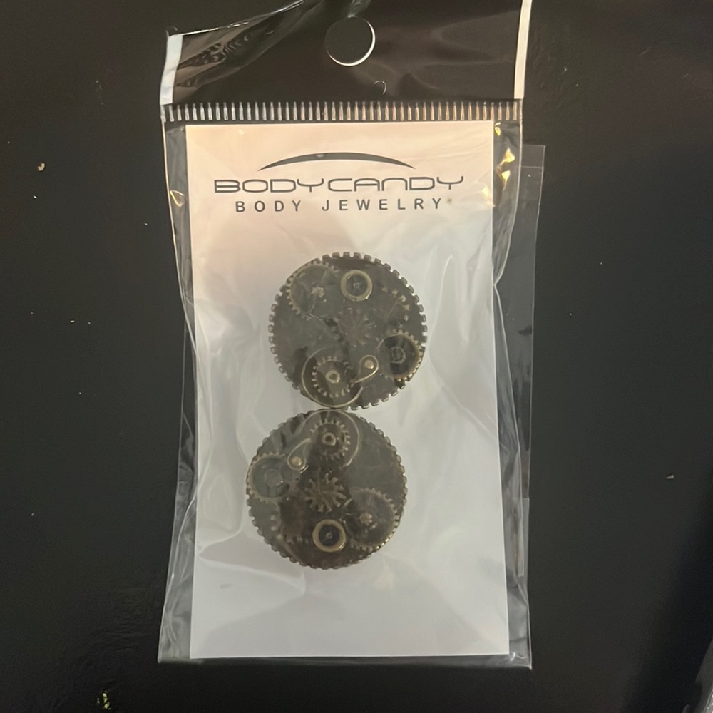 Jewelry for stretched ears